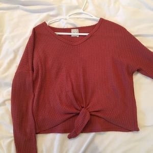 Cute cropped long sleeve.